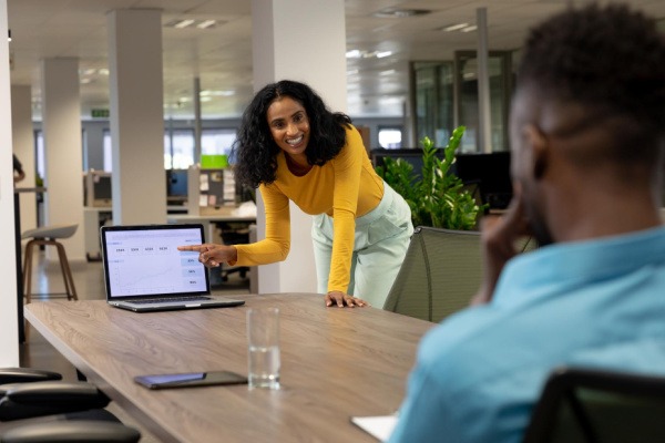 image_human_resource_management_administration